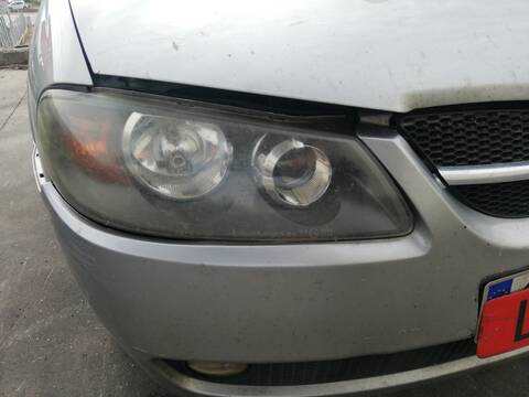 Faro Derecho Nissan Almera YD22DDT