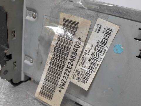Foto 3ª: Sistema Audio Radio CD Volkswagen Passat ADVANCE BERLINA 140CV 103KW [BKP] (2005)