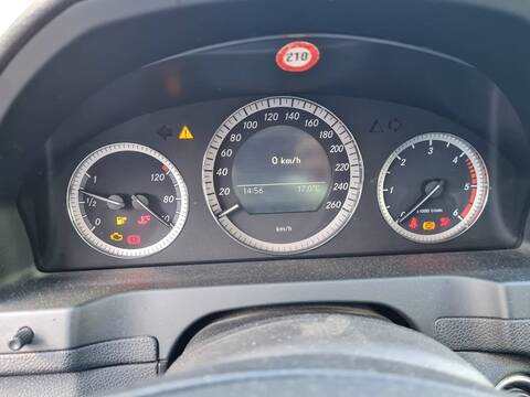 Foto 3ª: Cuadro de Instrumentos Mercedes Clase C 160 C 220 CDI 204.008) BERLINA 170CV 125KW [646811] (2009)