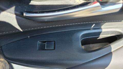 Botonera Elevalunas Toyota Corolla HYBRID STYLE EDITION 140CV 103KW