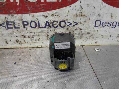 Foto 3ª: Mando Retrovisor Seat Leon 1.2 TSI 105CV 77KW [CJZ] (2014)