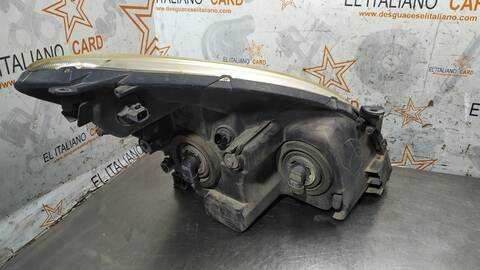 Foto 3ª: Faro Derecho Toyota Corolla 1.8 LUNA 129CV 95KW [1ZZ-FE] (2005)