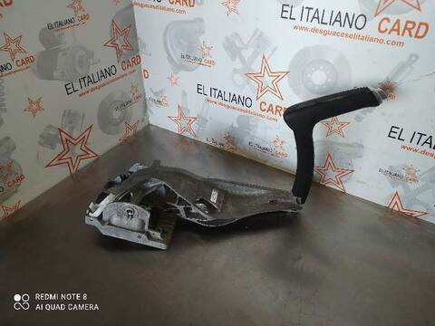 Foto 2ª: Freno de Mano Ford Focus TITANIUM 125CV 92KW [M1DA] (2012)