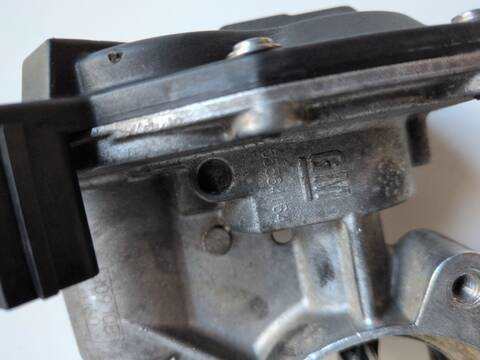 Foto 2ª: Caja Mariposa Opel Insignia COSMO 2.0 CDTI 131CV (2008)