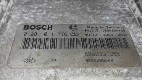 Foto 3ª: Centralita Motor ECU Renault Megane 1.9 DCI DIESEL 120CV 88KW FAMILIAR II FAMILIAR [F9QB8] (2005)