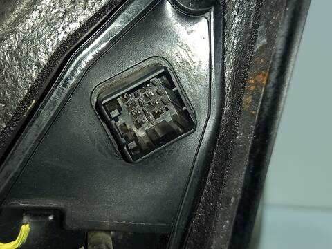 Foto 3ª: Retrovisor Derecho Kia Carnival J3 (2005)