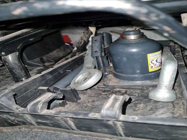 Foto 1ª: Gato Iveco Daily NATURALPOWER 35S14 35C14 40C14 50C14 60C14 65C14 ... 136CV 100KW FURGONETA [F1CFA401C] (2021)