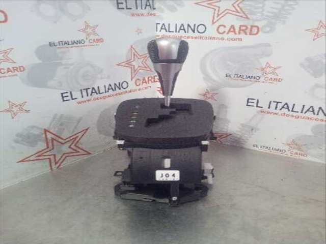 Palanca de Cambio Toyota Yaris HYBRID ACTIVE 101CV