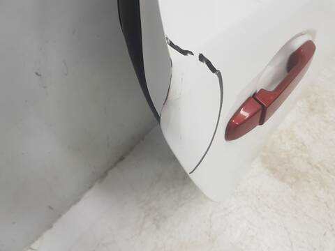 Foto 3ª: Puerta Trasera Derecha Toyota Auris 1.8 16V 99CV [2ZRFXE] (2013)