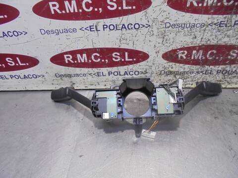 Foto 4ª: Mando Multifuncion Seat Leon 1.2 TSI 105CV 77KW [CJZ] (2014)