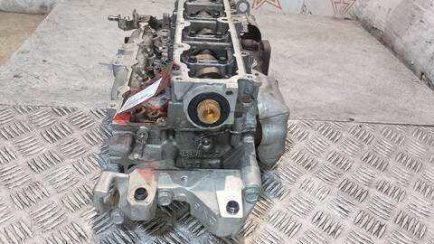 Foto 4ª: Culata Citroen C4 SEDUCTION 114CV 84KW [9H05] (2014)