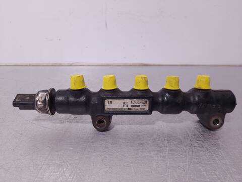 Foto 1ª: Rampa Inyectora Ford Fiesta AMBIENTE 68CV 50KW [F6JB] (2008)