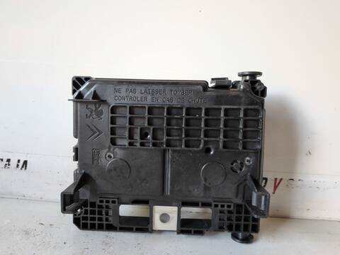 Foto 3ª: Caja Reles Fusibles Peugeot 207 8HR (2011)