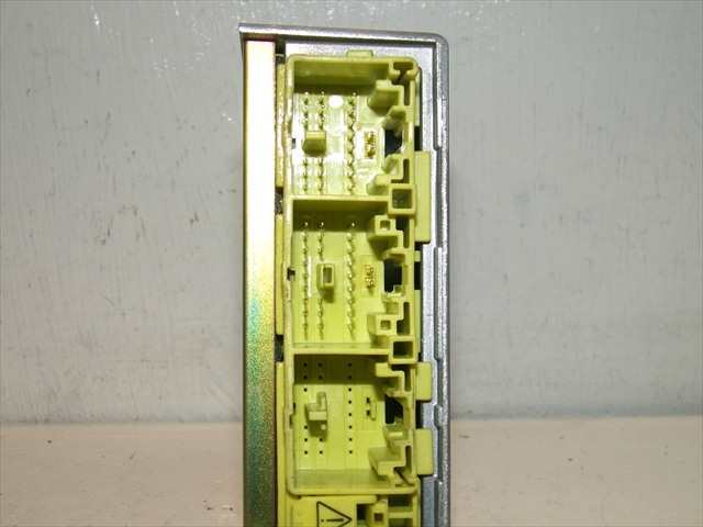 Foto 3ª: Centralita Airbag Mazda 6 2.0 D 2002-2008 [RF] (2003)