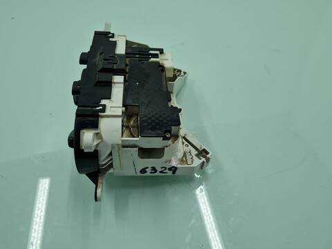 Foto 2ª: Mando Calefacción A. A. Mitsubishi L200 INFORM DOPPELKABINE 4WD 136CV 100KW [4D56] (2015)