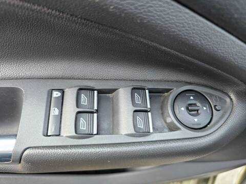 Botonera Elevalunas Ford Kuga VIGNALE 179CV 132KW