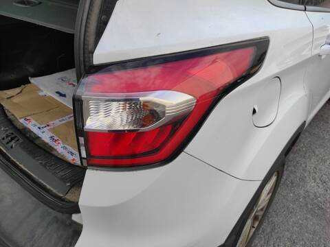 Piloto Trasero Derecho Ford Kuga M8MD