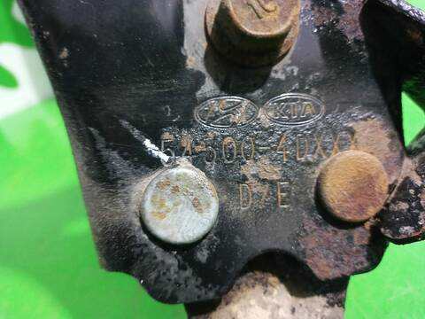 Foto 2ª: Brazo Suspension Delantero Izquierdo Kia Carnival 2.9 CRDI CAT 185CV [J3] (2006)