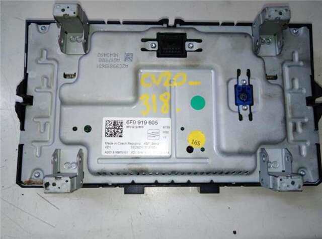 Foto 3ª: Sistema GPS Seat Arona 1.6 FR [1.6 LTR. - 70 KW TDI] [DGTD]