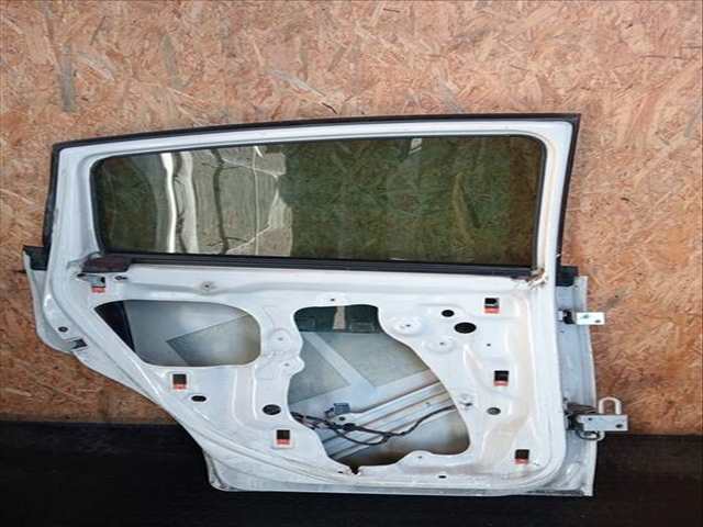 Foto 2ª: Puerta Trasera Izquierda Seat Leon CUPRA 1 TSI 105CV [D BMN] (2005)
