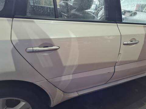 Puerta Trasera Derecha Renault Koleos BOSE EDITION 150CV 110KW