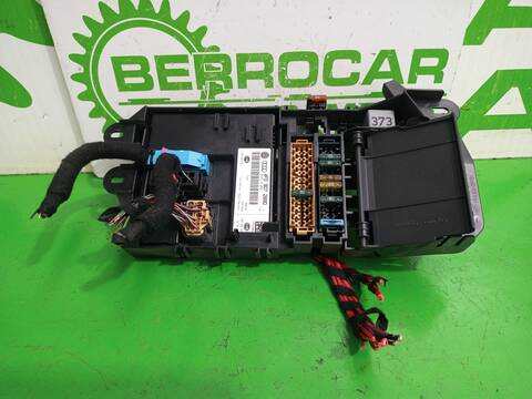 Caja Reles Fusibles Audi A6 2.4 BERLINA 177CV 130KW
