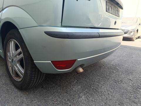 Foto 2ª: Paragolpes Trasero Ford Focus F9DA BERLINA (2004)