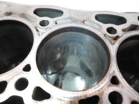 Foto 2ª: Bloque Motor Skoda Yeti 110 - 150 CV [DFS DFSA DFSB] (2015)