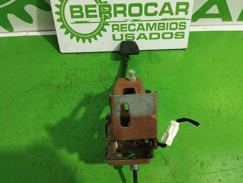 Foto 3ª: Pedal Embrague Kia Carnival 2.9 CRDI CAT 185CV 136KW [J3] (2009)