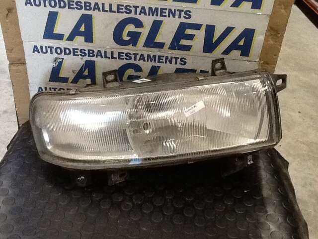 Foto 1ª: Faro Derecho Nissan Interstar 2.5 D FURGON (2004)