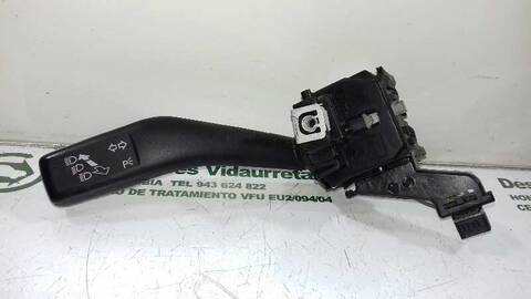 Mando Multifuncion Seat Leon 1.9 TDI 105CV 77KW