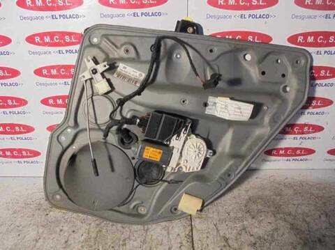 Elevalunas Manual Trasero Derecho Volkswagen Golf 1.6 16V BERLINA 105CV 77KW