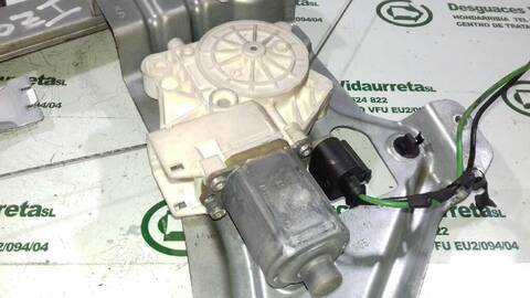 Foto 2ª: Elevalunas Eléctrico Delantero Izquierdo Mercedes Sprinter 411/415/509/511/515 CDI 906.153/155) 150CV 110KW CAJA ABIERTA [946985] (2007)
