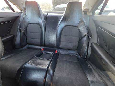 Foto 3ª: Asientos Traseros Mercedes Clase E 180 OM651911 COUPE AUT. (2010)