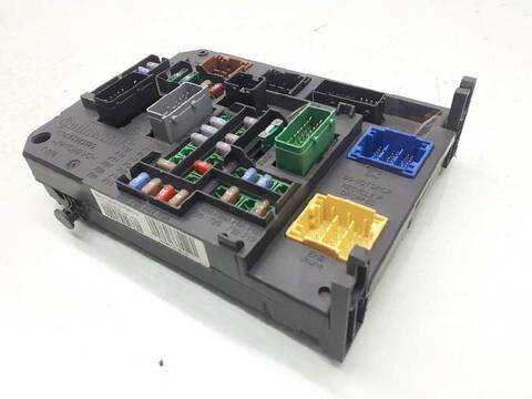 Foto 2ª: Caja Reles Fusibles Citroen C4 TONIC 92CV 68KW [9HO6] (2012)