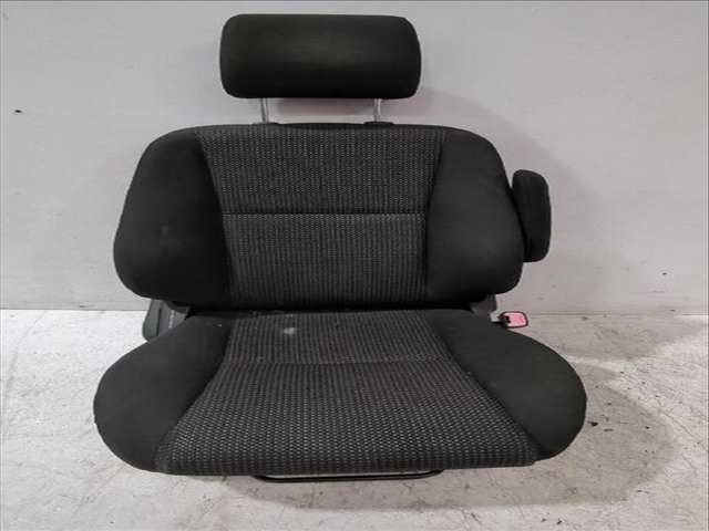 Asiento Delantero Derecho Toyota Corolla 2.2 D-4D AUR10_) 177CV