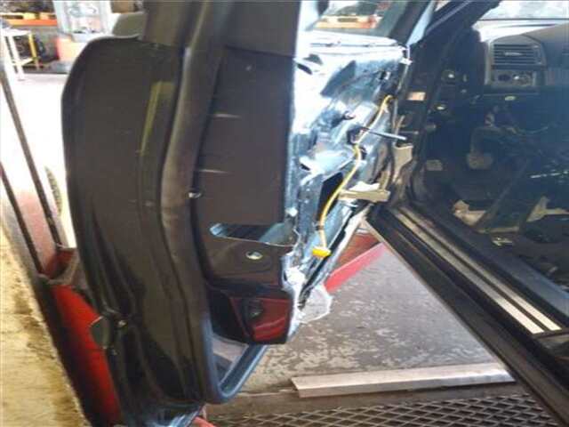 Foto 3ª: Puerta Delantera Izquierda Mercedes Clase C 160 2.8 280 (202.028) [2.8 LTR. - 142 KW 24V CAT] [M 104.941]