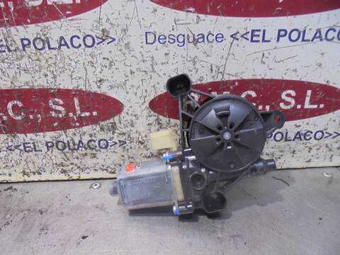 Foto 4ª: Elevalunas Eléctrico Delantero Izquierdo Seat Leon 1.2 TSI 105CV 77KW [CJZ] (2014)