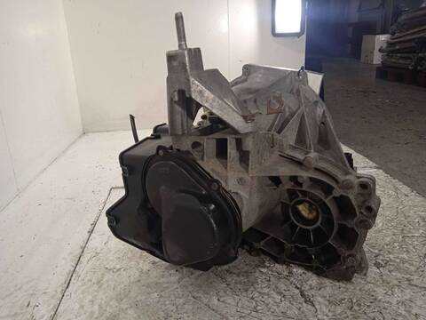 Foto 3ª: Caja Cambios Ford Focus 1.6 16V CAT BERLINA 101CV 74KW [FYDB] (2003)