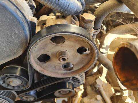 Bomba de Direccion Suzuki Santana V04V 87CV