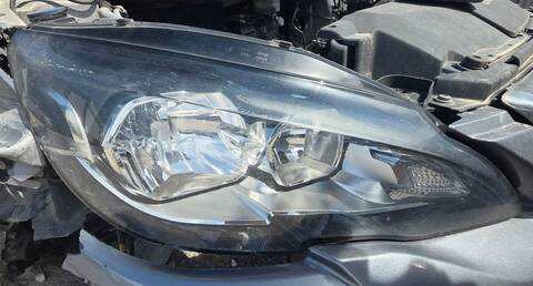Faro Derecho Peugeot 308 STYLE 99CV 73KW