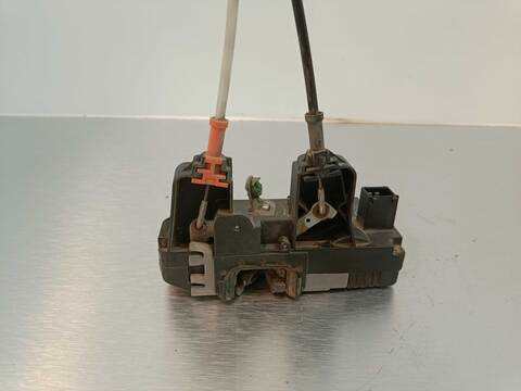 Foto 3ª: Cerradura Puerta Trasera Derecha Opel Astra CLUB BERLINA 84CV 62KW [Z16SE] (2002)