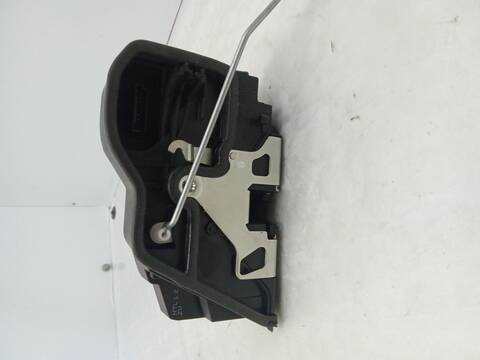 Foto 2ª: Cerradura Puerta Trasera Izquierda Bmw Serie 3 318 2.0 D 150CV 110KW F30 F80) [B47 D20 A] (2016)
