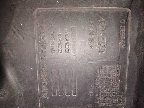 Foto 3ª: Deposito de Combustible Citroen C3 FEEL 102CV 75KW [YH01] (2020)