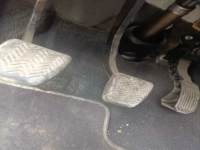 Pedal Freno Toyota Avensis EXECUTIVE 143CV 105KW