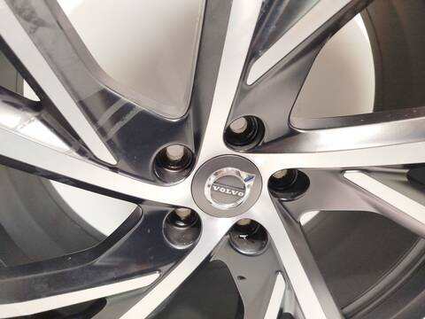 Foto 4ª: LLanta Chapa Volvo XC 40 T3 163CV 120KW [B3154T2] (2019)