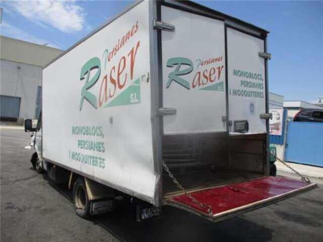 Foto 2ª: Puerta Delantera Derecha Iveco Daily 35C13 V. 35C13 V/P. 35S13 V. 35S13 V/P [814043S]