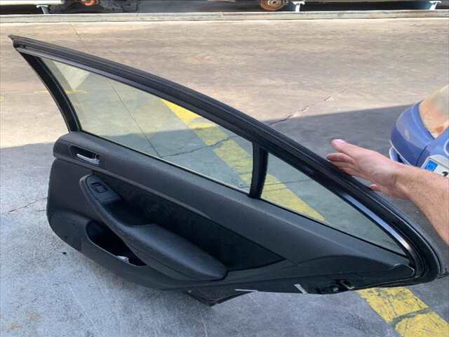 Foto 2ª: Puerta Trasera Derecha Toyota Avensis 1.8 VVTI (2007)