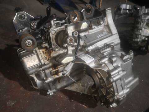 Foto 3ª: Caja Cambios Toyota Yaris 1ND (2007)