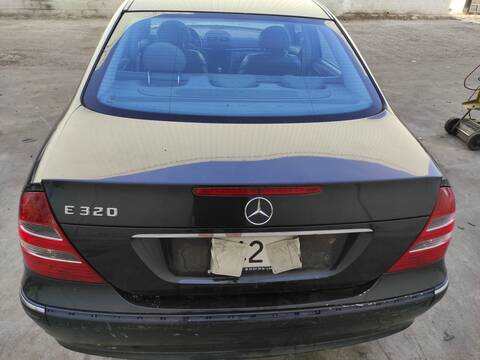Portón Mercedes Clase E 180 M112949 BERLINA